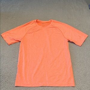 Figs Men's Bright Orange Short Sleeve Tee L